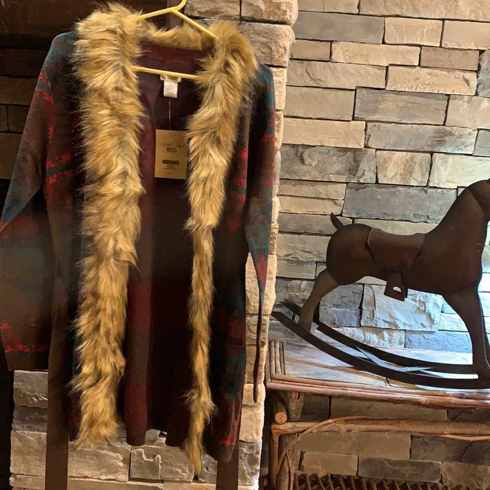 Tasha Polizzi Berlin Blanket Cardigan - Picture 7 of 15